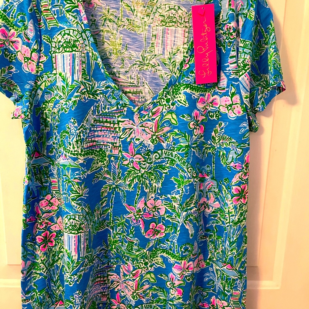 Lily Pulitzer Etta V Neck tee shirt
